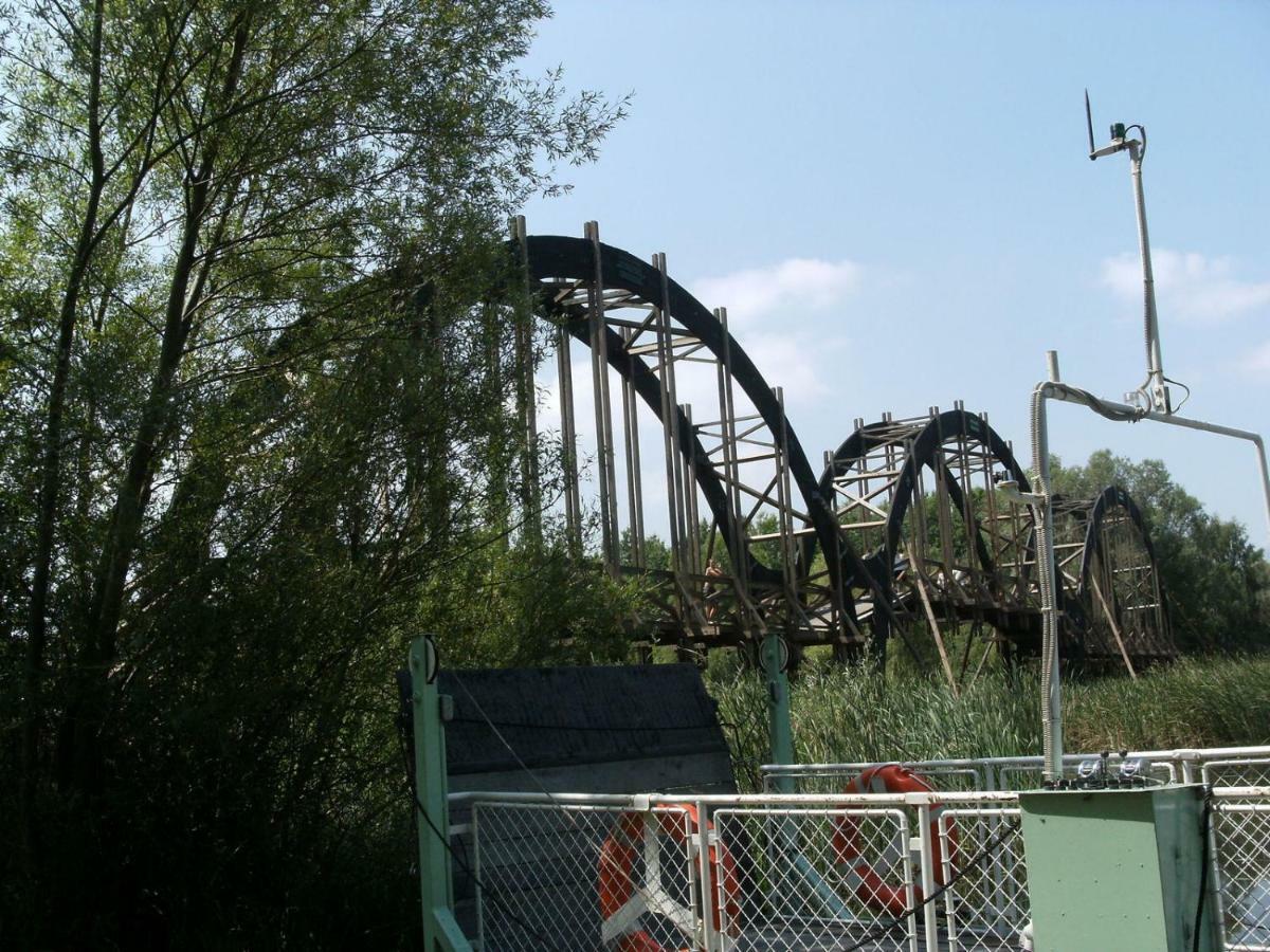 98 Petofi Utca Villa Balatonmagyarod Dış mekan fotoğraf