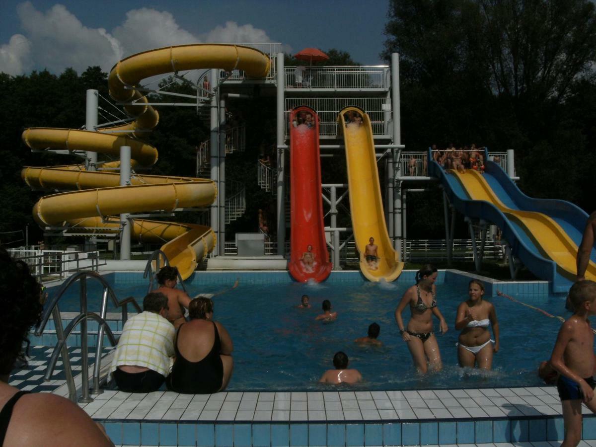 98 Petofi Utca Villa Balatonmagyarod Dış mekan fotoğraf